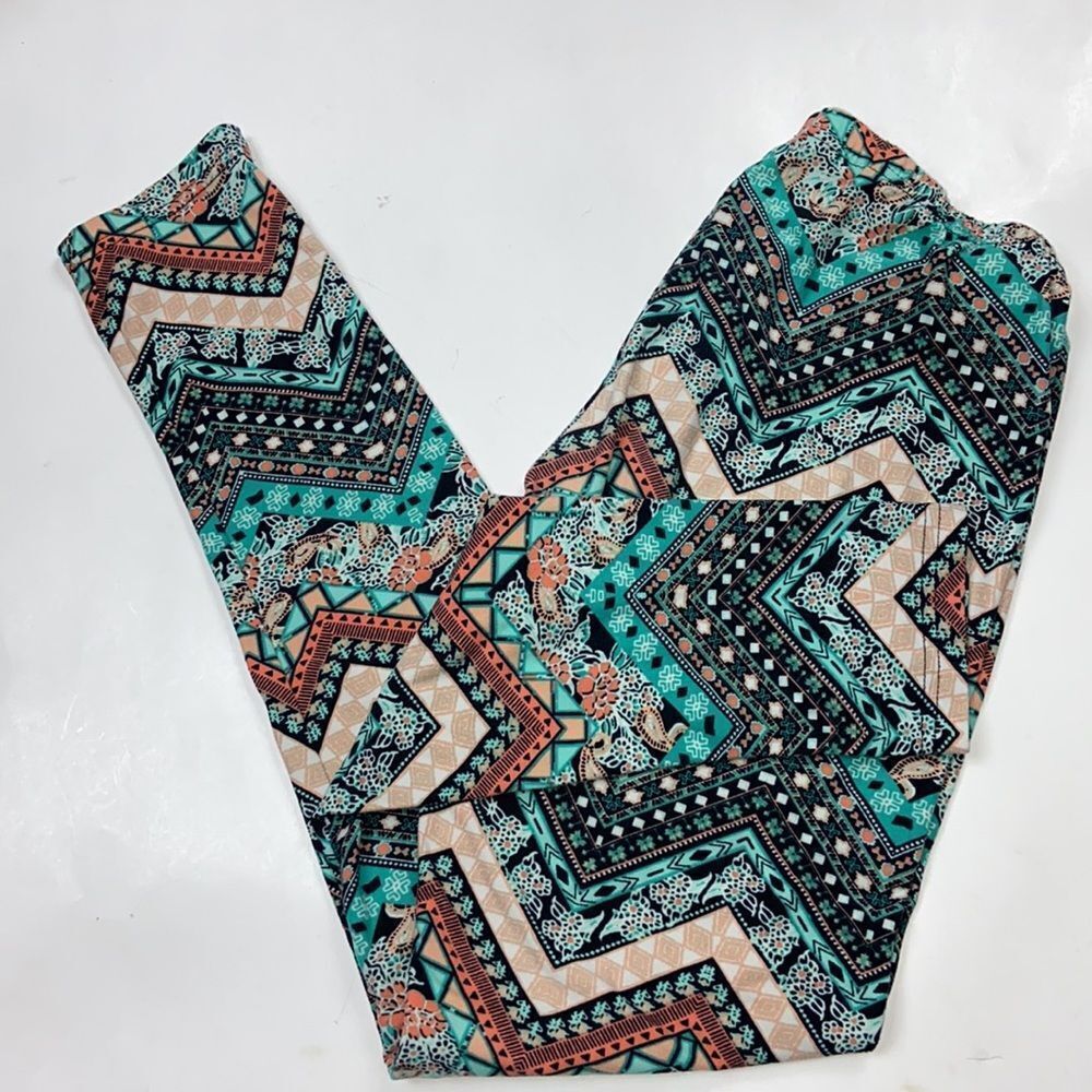 B&B Boutique Leggings Size M/L